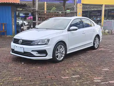 Volkswagen Sagitar 2018