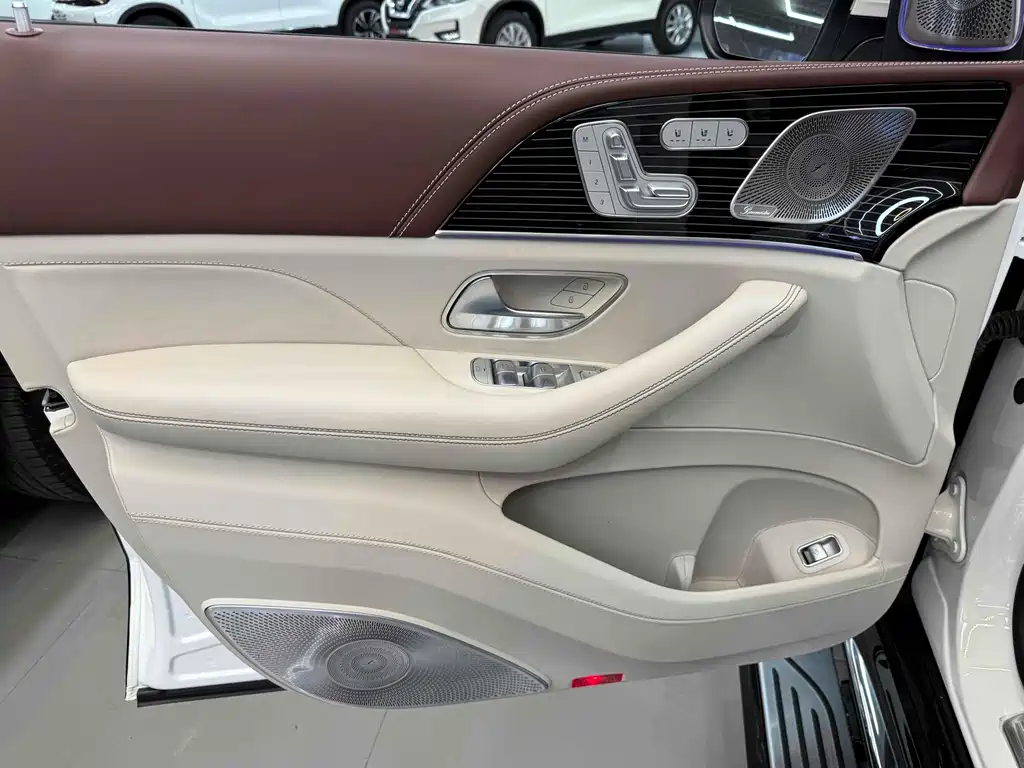 Mercedes-Benz GLS 2022 — фото 8