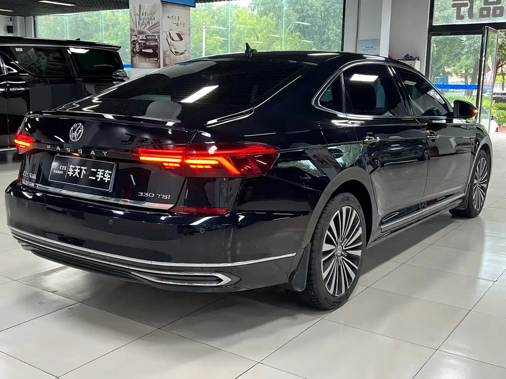 Volkswagen Passat 2021