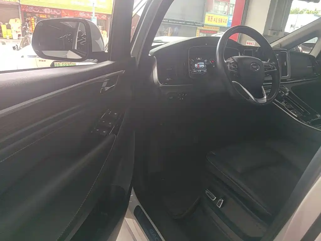 GAC Motor Trumpchi M8 2021 — фото 16