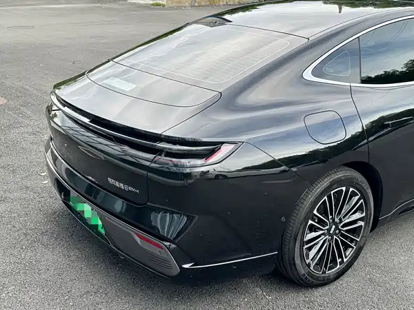 Geely Galaxy Starshine 8 2025