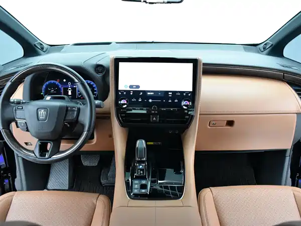 Toyota Vellfire 2024