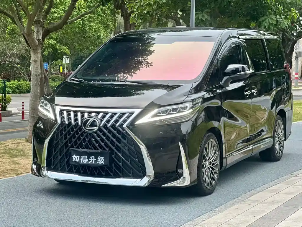Toyota Alphard 2011 — фото 1