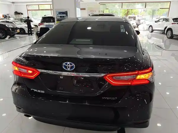 Toyota Camry 2019