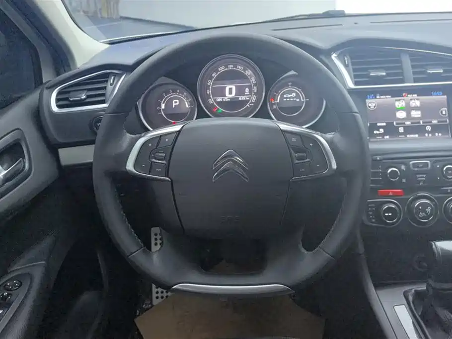 Citroen C4L 2017 — фото 15