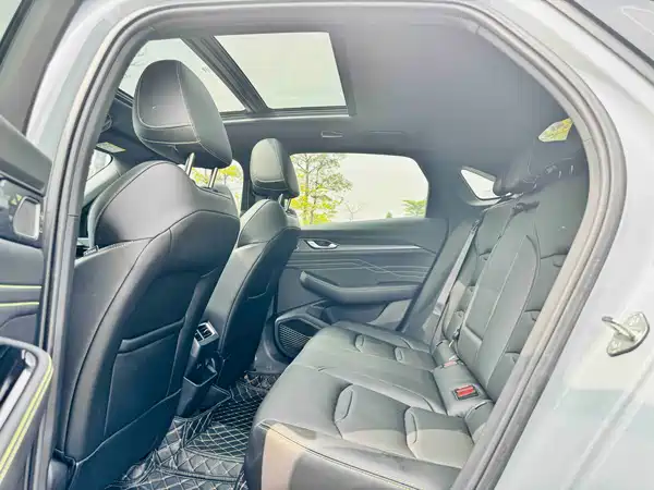 Geely Xingrui 2024