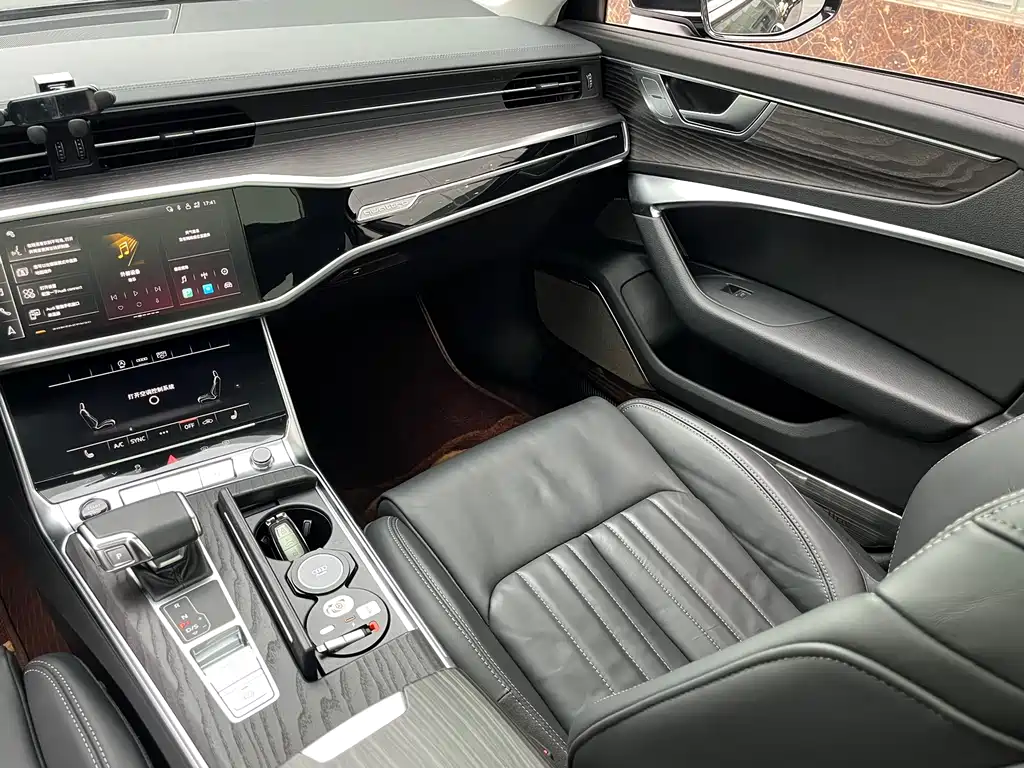 Audi A6L 2023 — фото 12