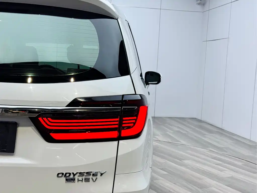 Honda Odyssey 2022 — фото 28