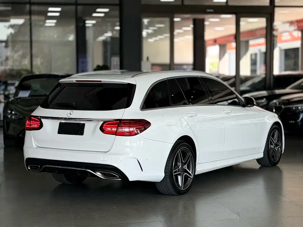 Mercedes-Benz C-Class 2019 — фото 15