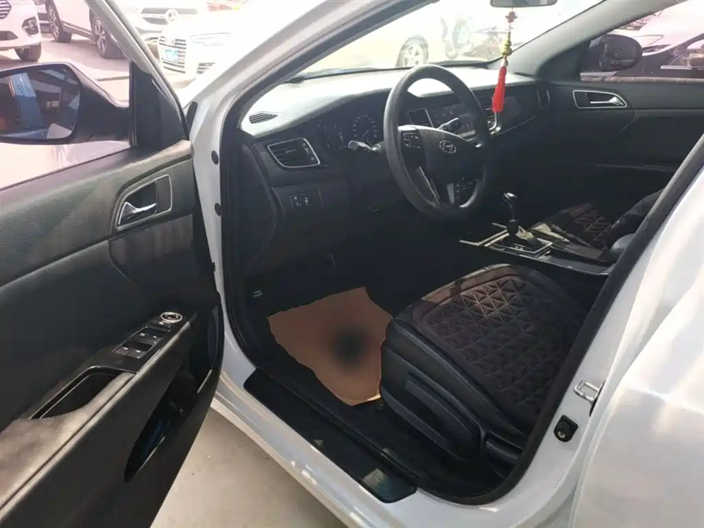 Hyundai Mistra 2016 — фото 16