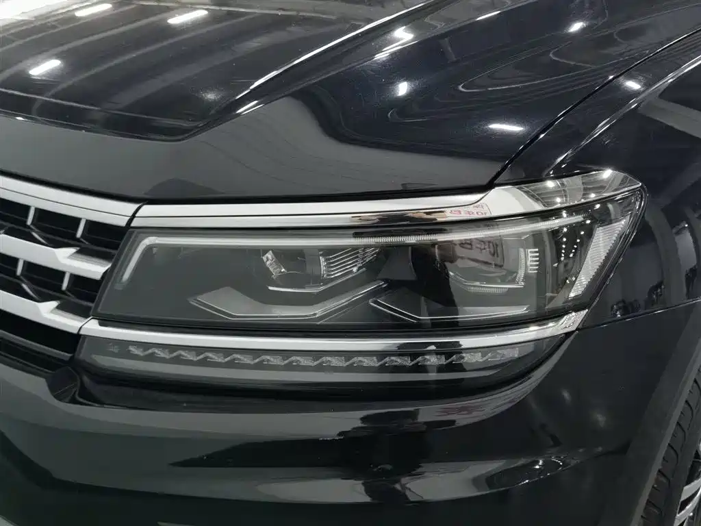 Volkswagen Tiguan L 2017 — фото 7