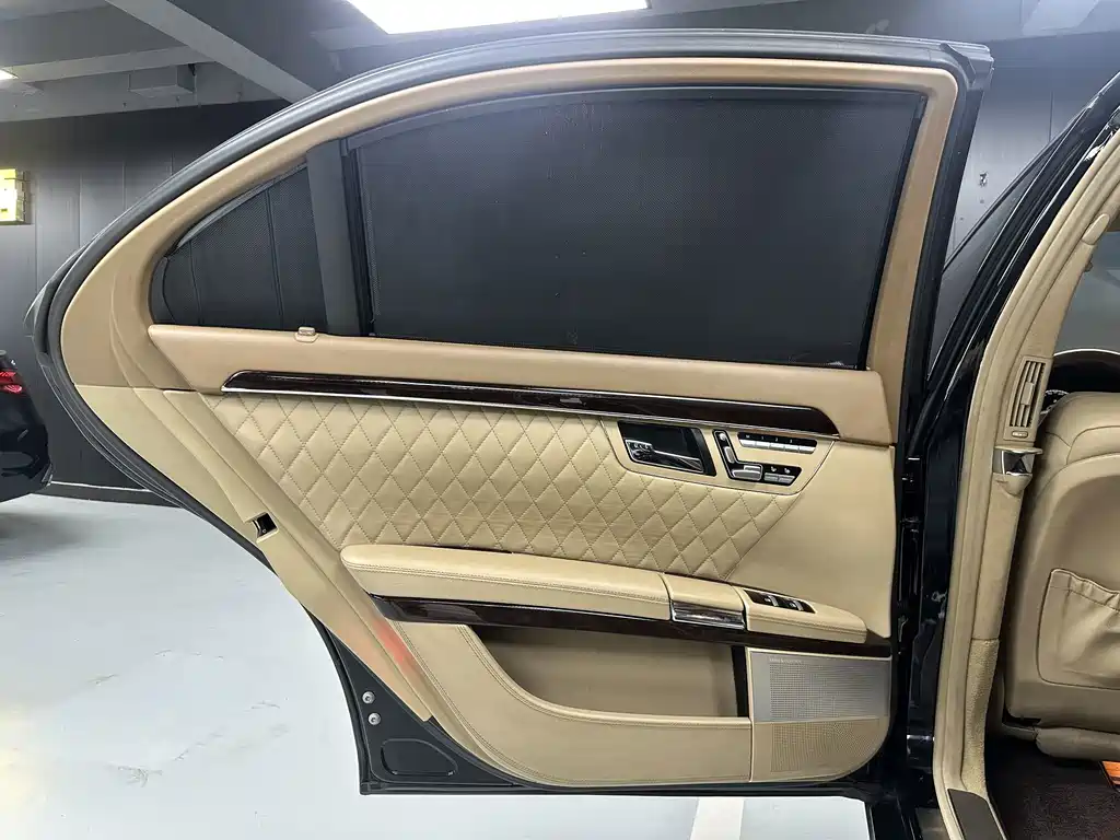 Mercedes-Benz S-Class AMG 2012 — фото 21