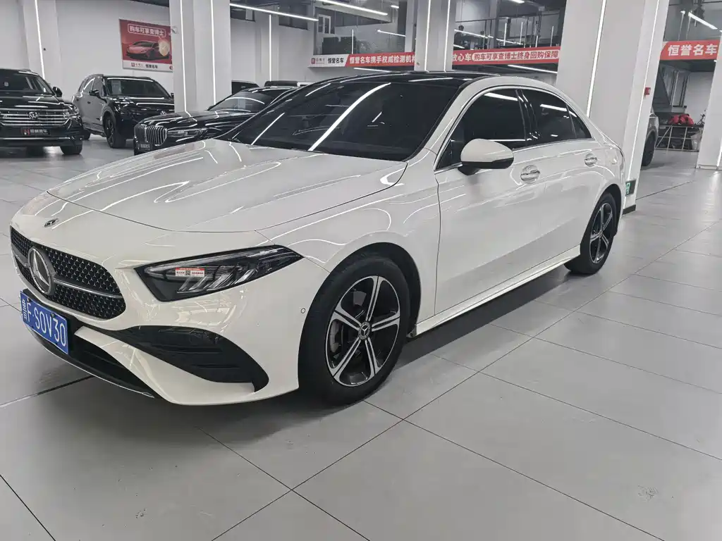 Mercedes-Benz A-Class 2024 — фото 1