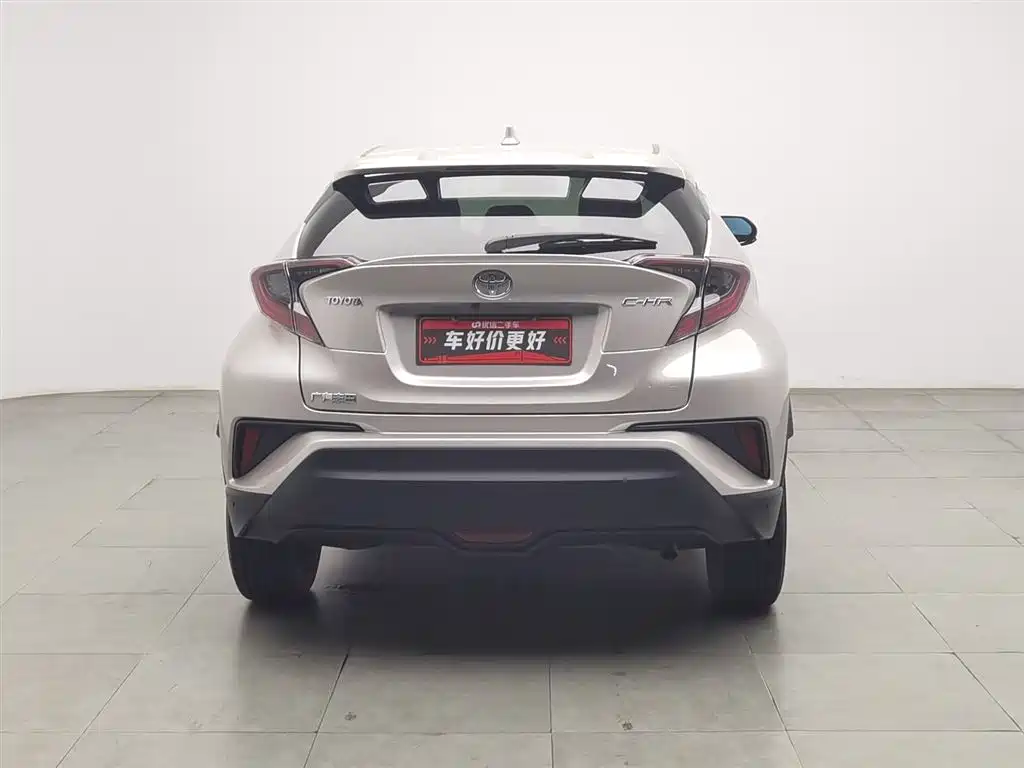Toyota C-HR 2019 — фото 4