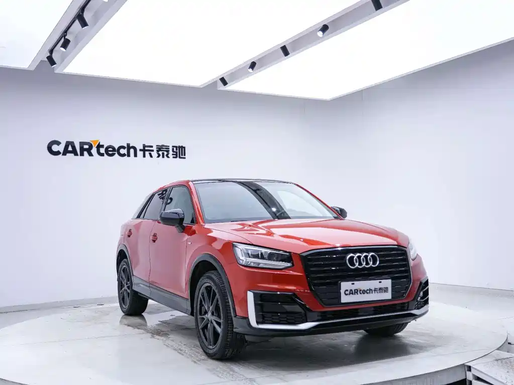 Audi Q2L 2019 — фото 9