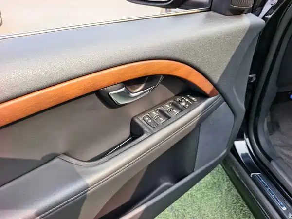 Volvo S80L 2014