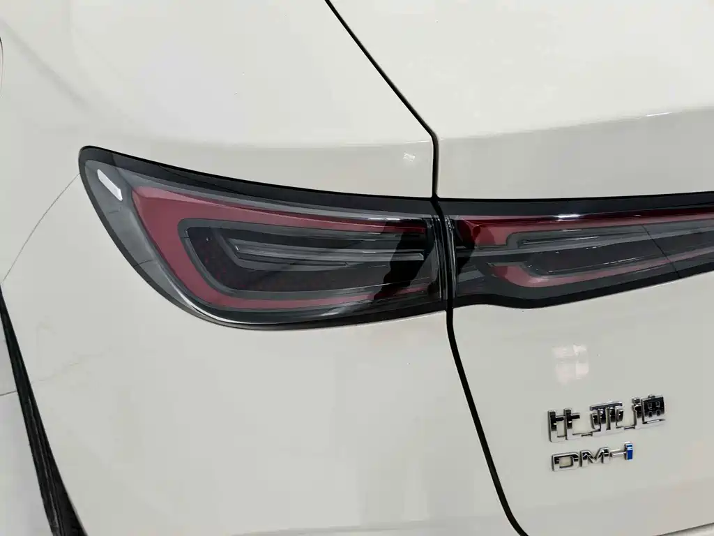 BYD Seal 06 2025 — фото 17