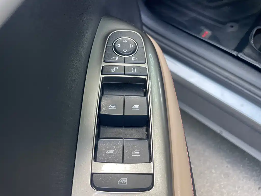 BYD Dolphin 2023 — фото 17