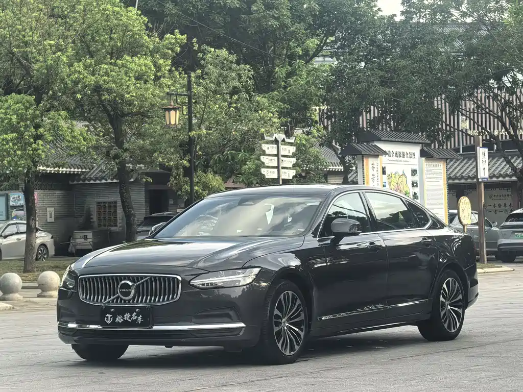 Volvo S90 2024