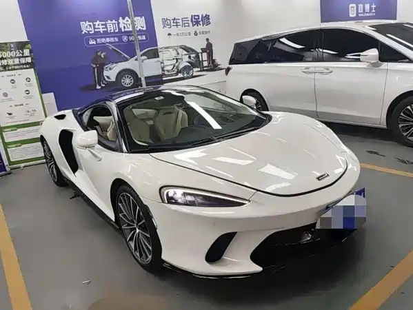 McLaren GT 2021