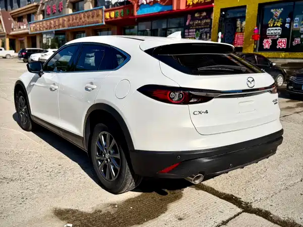 Mazda CX-4 2023