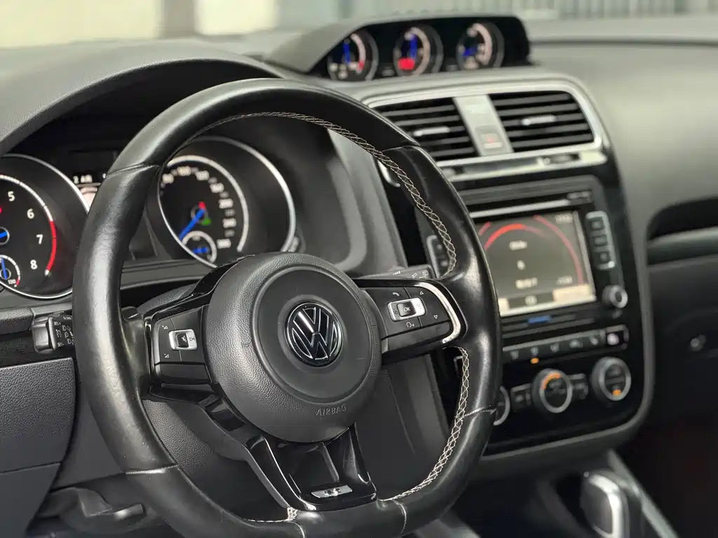 Volkswagen Scirocco 2015 — фото 9