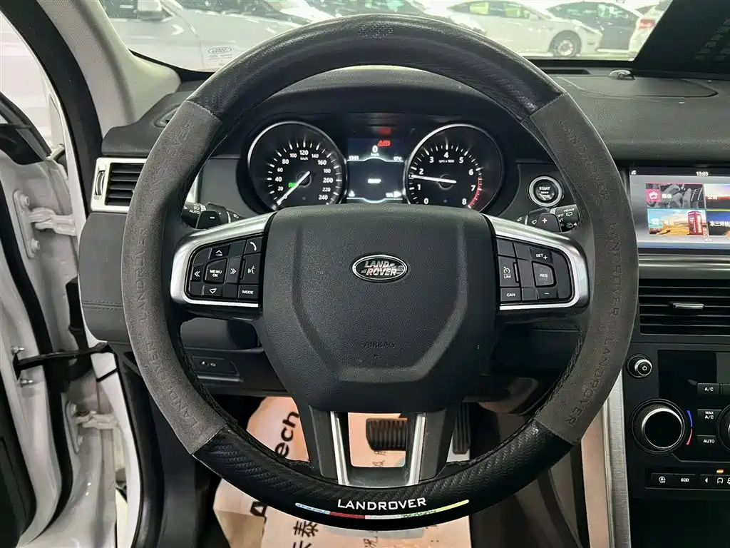 Land Rover Discovery Sport 2020 — фото 14