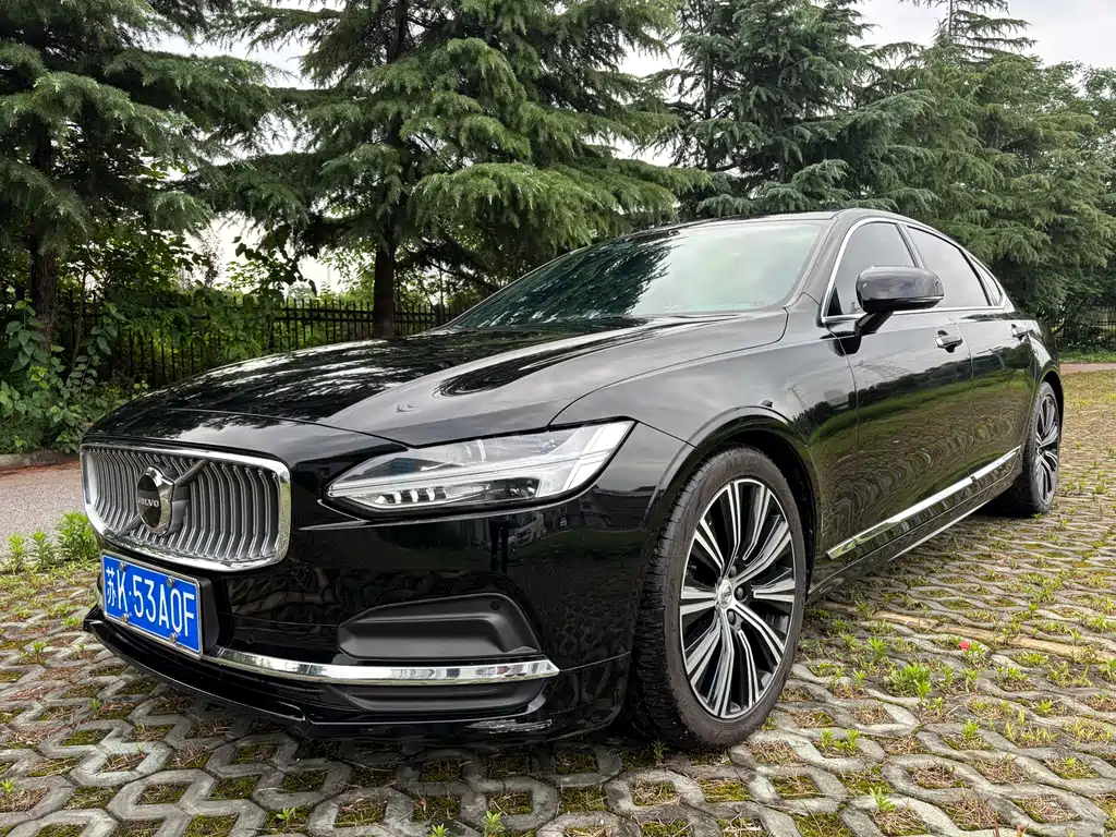 Volvo S90 2022 — фото 1