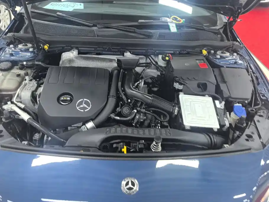 Mercedes-Benz A-Class 2019 — фото 10