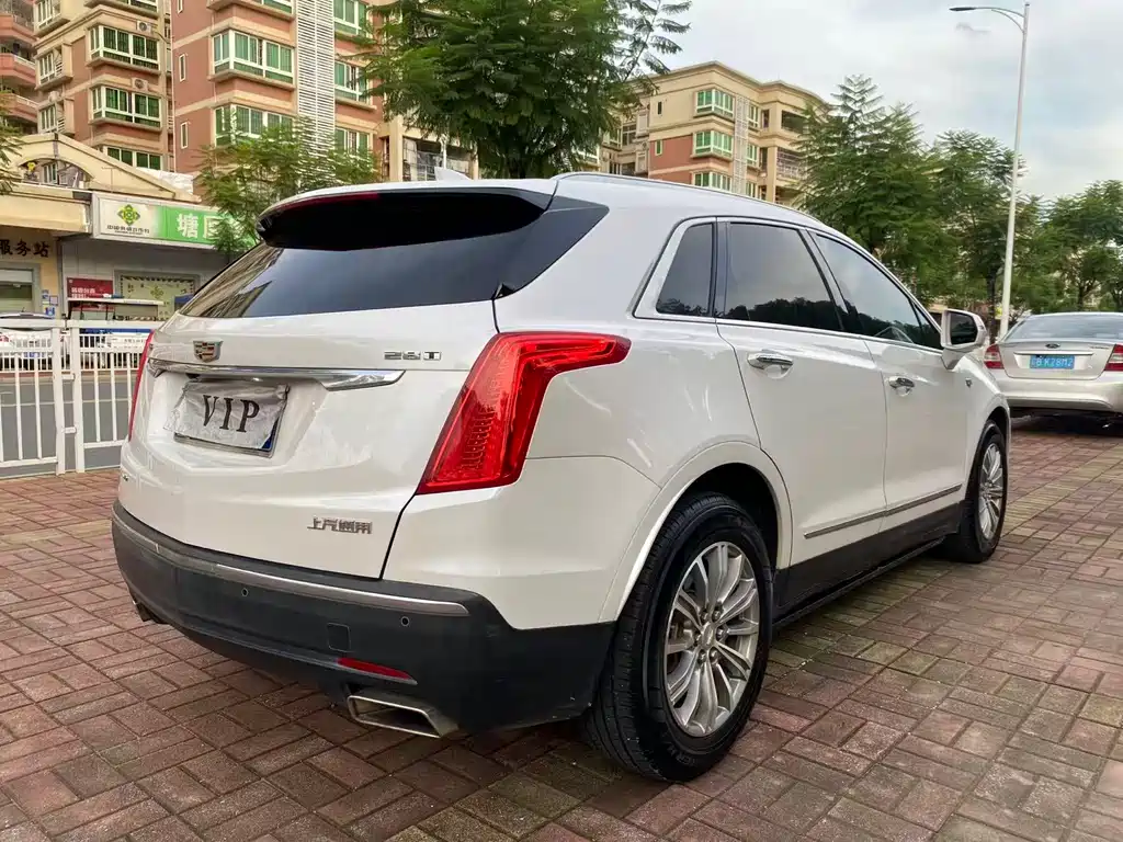 Cadillac XT5 2018 — фото 7