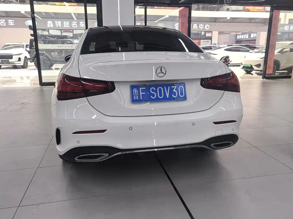 Mercedes-Benz A-Class 2024 — фото 13