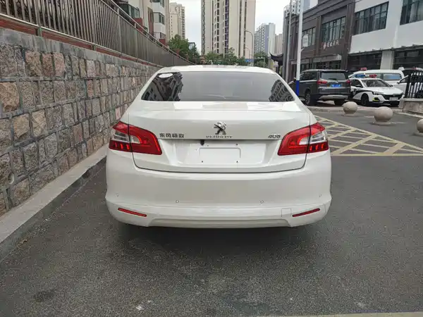 Peugeot 408 2014