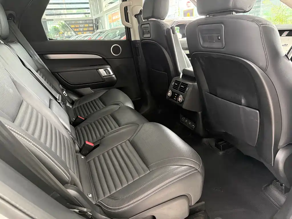 Land Rover Discovery 2021 — фото 14