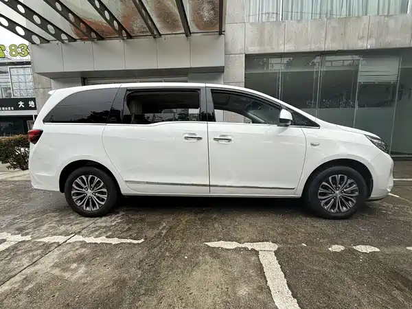 Buick GL8 2021
