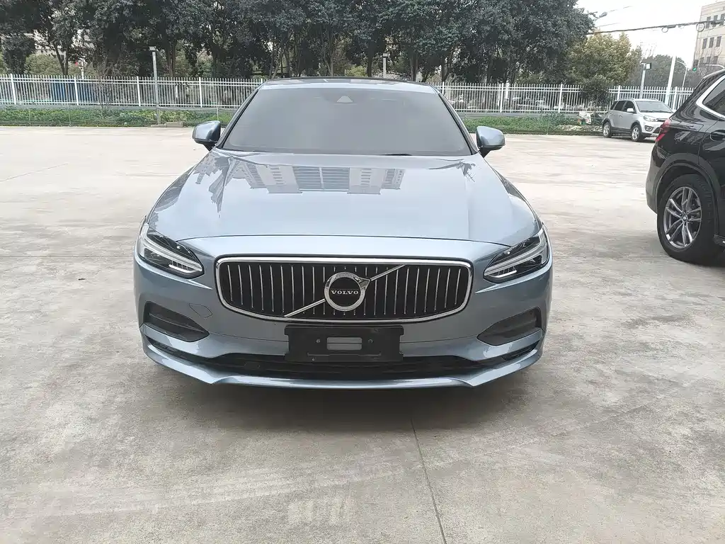 Volvo S90 2018 — фото 1