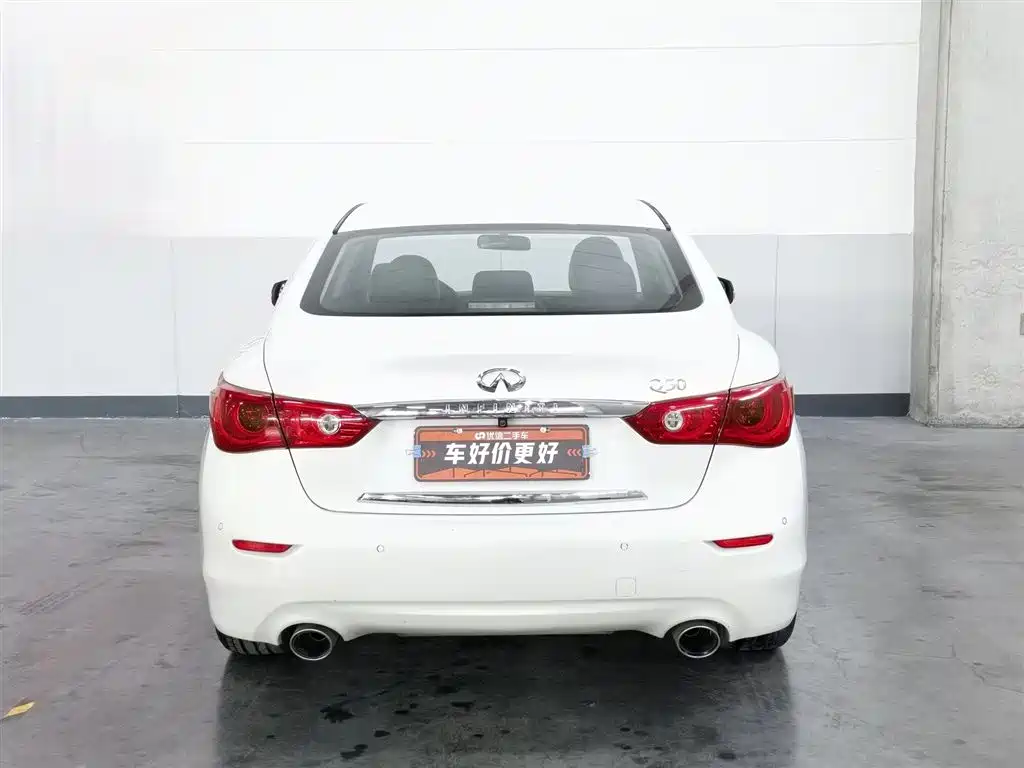 Infiniti Q50L 2015 — фото 4