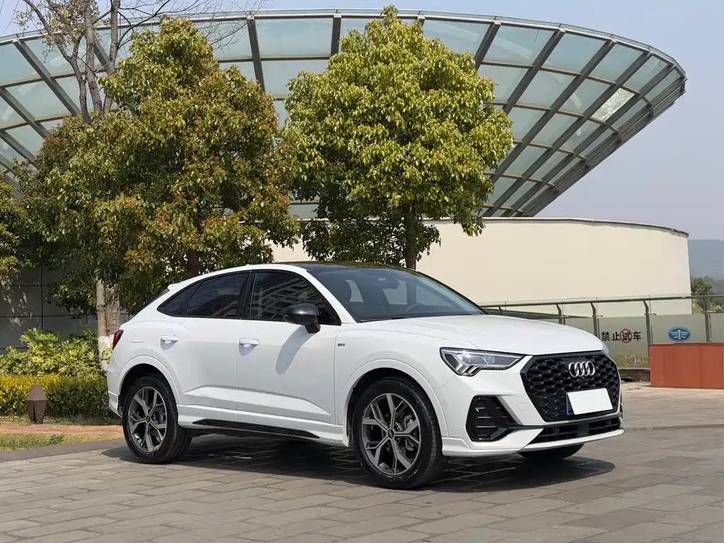 Audi Q3 Sportback 2022 — фото 3