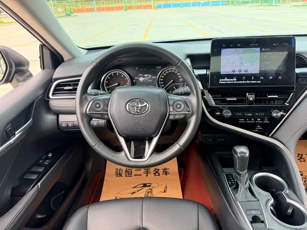Toyota Camry 2023 — фото 10