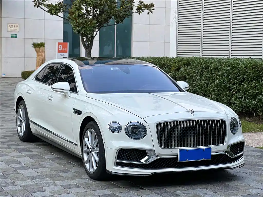 Bentley Flying Spur 2021 — фото 3