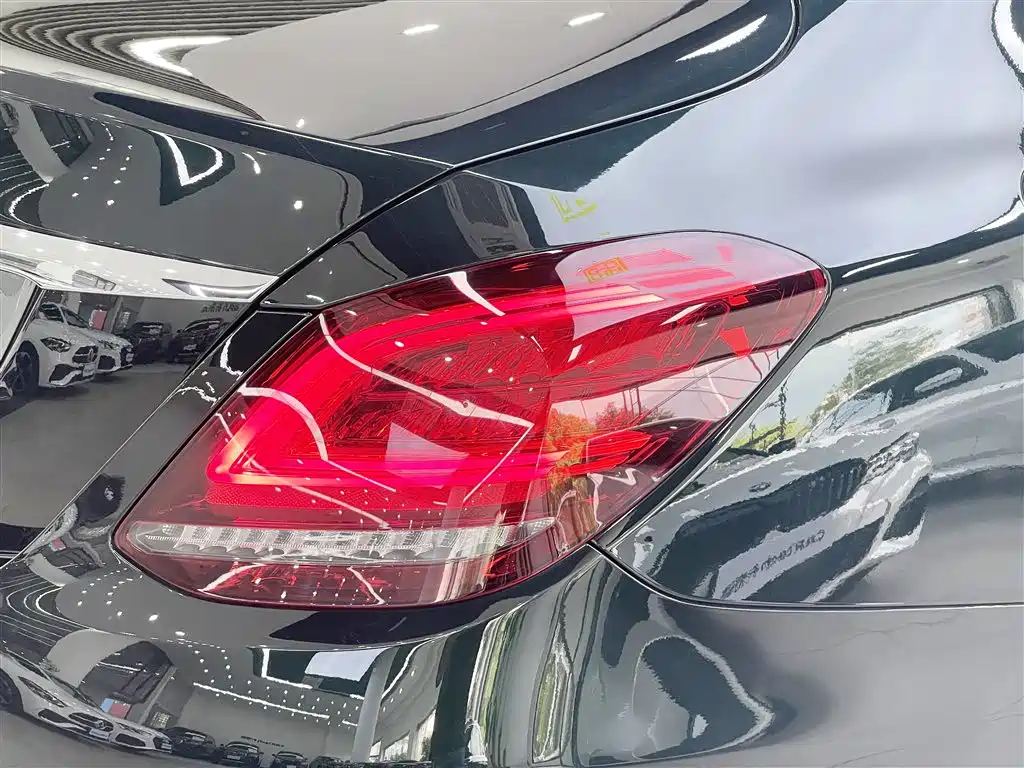 Mercedes-Benz C-Class 2019 — фото 14