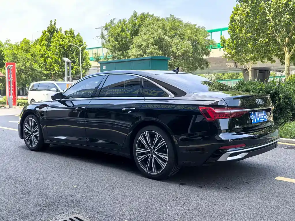 Audi A6L 2023 — фото 9