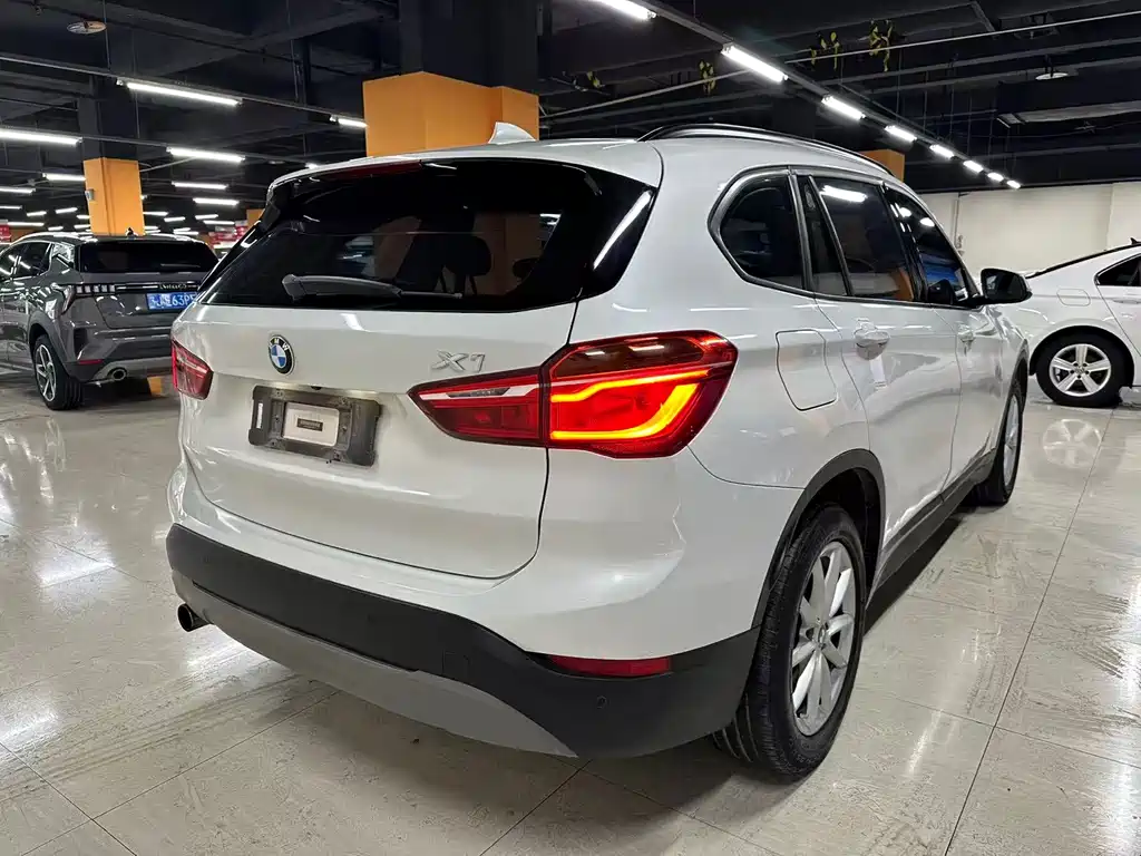 BMW X1 2016 — фото 16