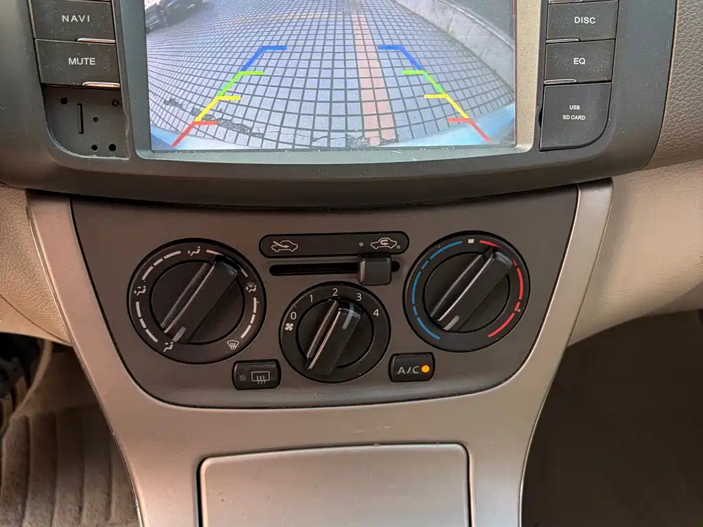 Nissan Sylphy 2013 — фото 12