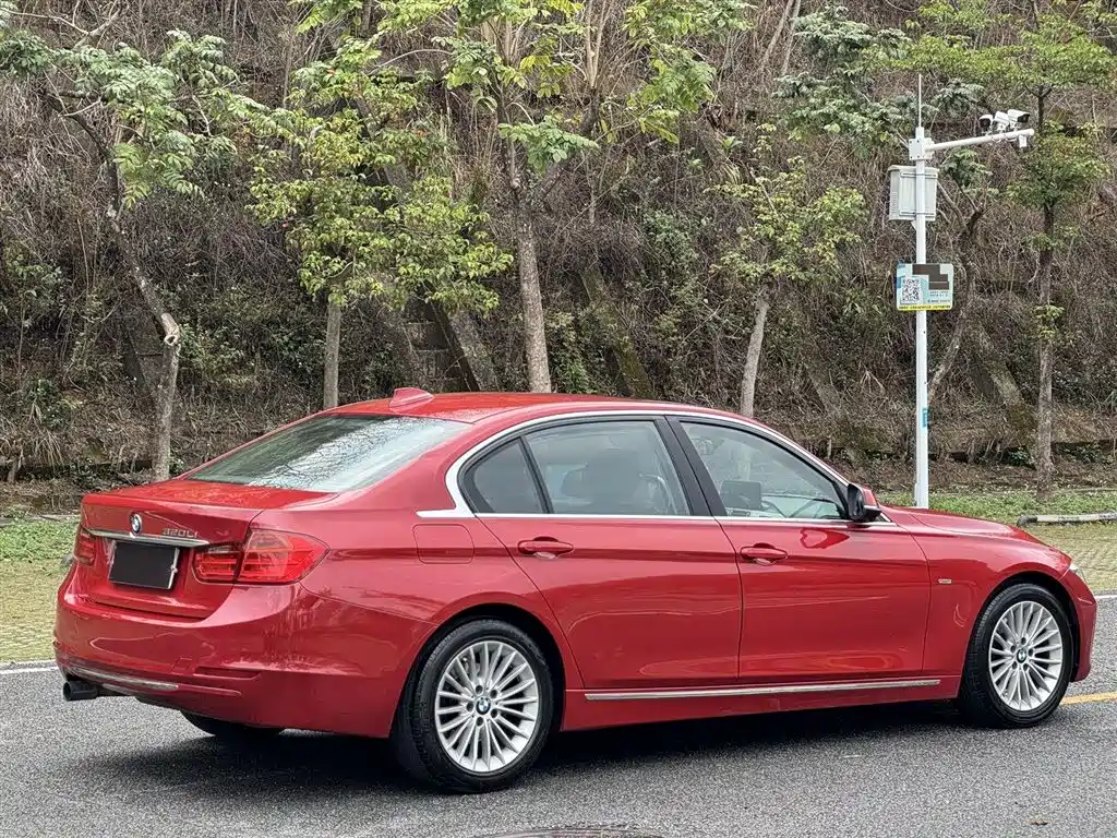 BMW 3 Series 2012
