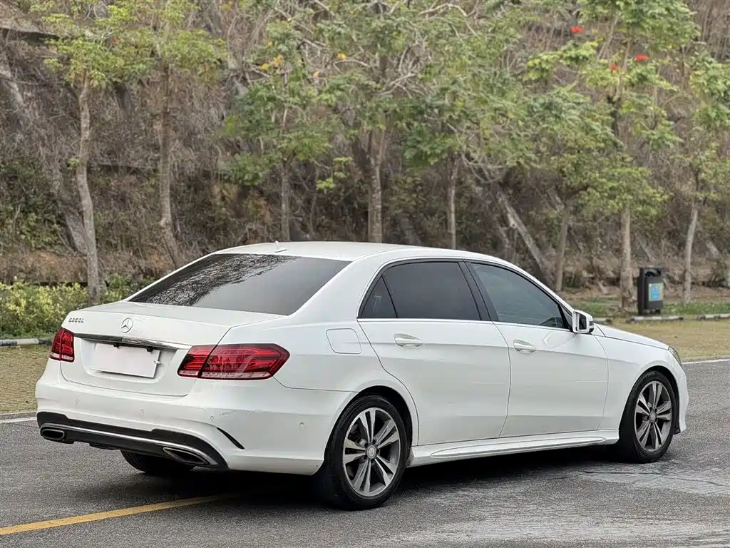 Mercedes-Benz E-Class 2014 — фото 4