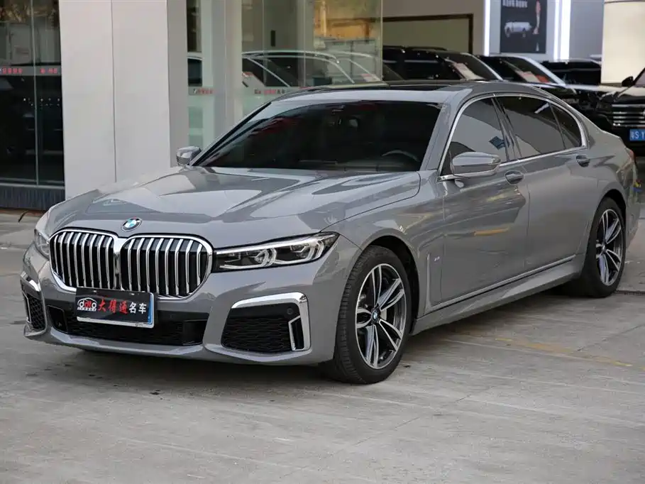 BMW 7 Series 2023 — фото 1