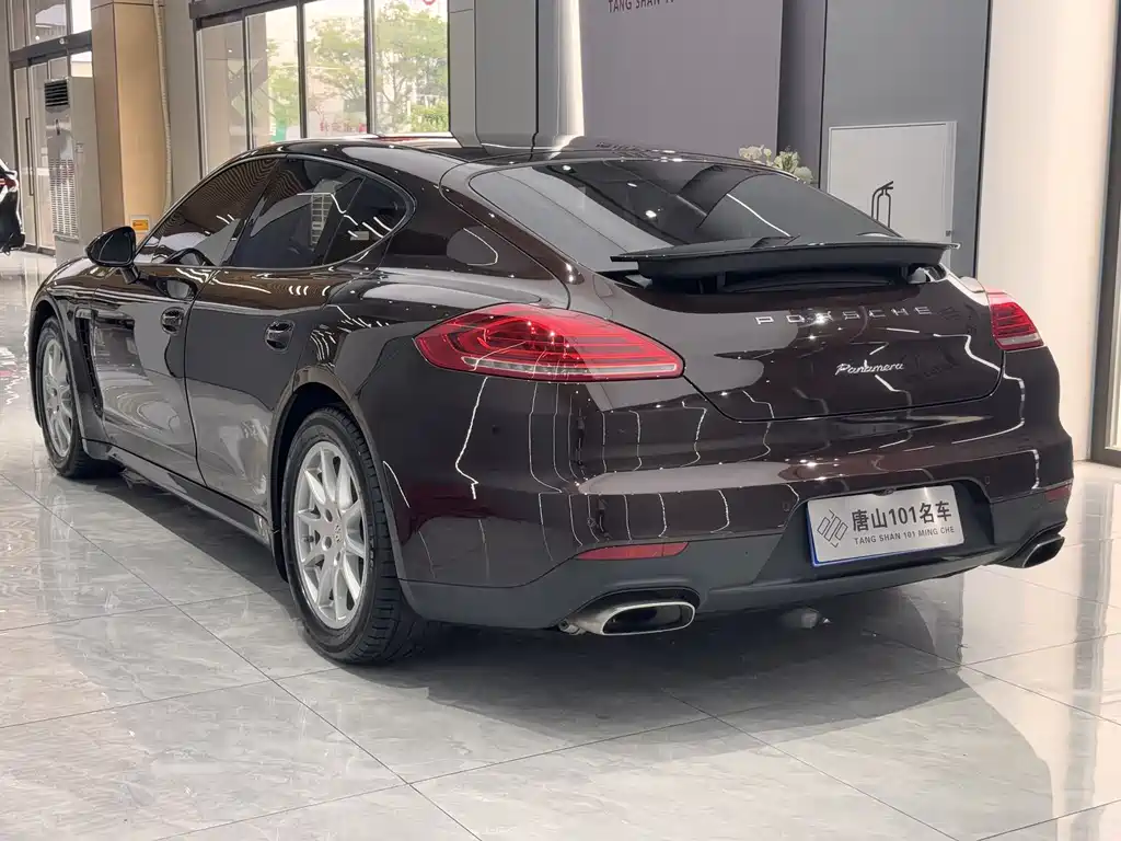Porsche Panamera 2015 — фото 9