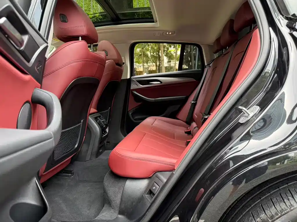 BMW X4 2022 — фото 15