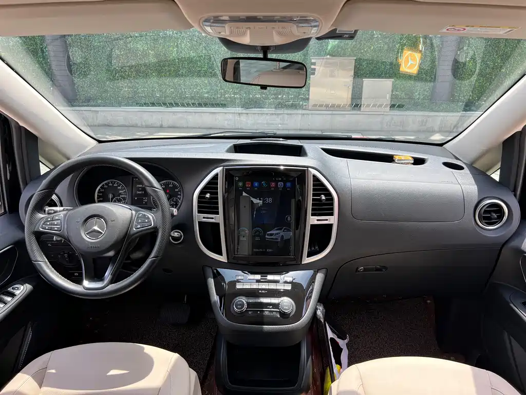 Mercedes-Benz Vito 2017 — фото 18