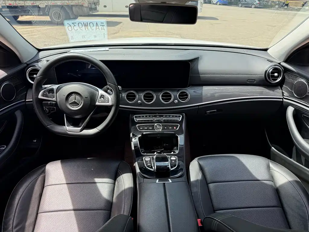 Mercedes-Benz E-Class 2017 — фото 9